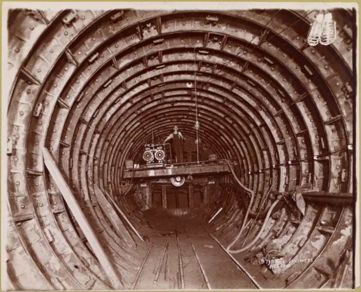 Subway construction, August 25, 1908. Courtesy of the New York Public Library.