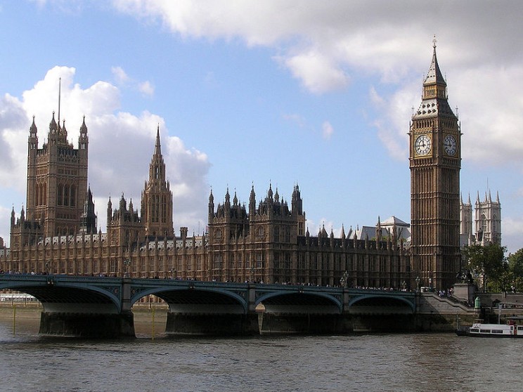 800px-Westminster_Bridge,_Parliament_House_and_the_Big_Ben