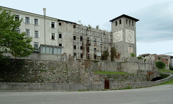 Castello di Colloredo di Monte Albano